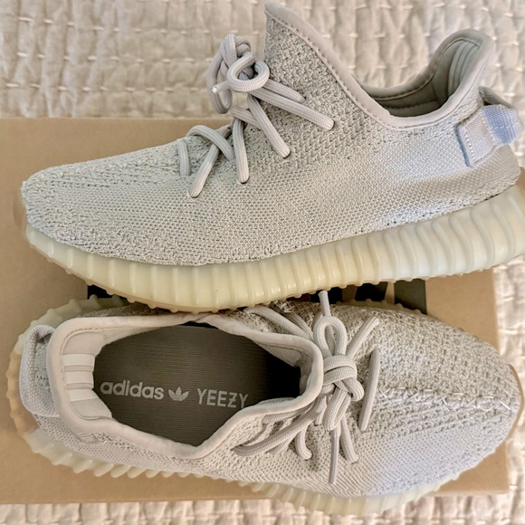 Yeezy Boost 350 V2 Sesame - Picture 2 of 4